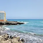 Pura Vida شقة